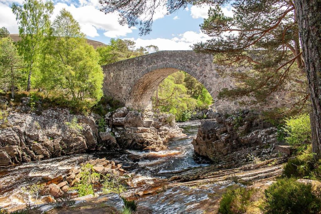 Rosemount Cottage Two - Highland Cottage Garve Dış mekan fotoğraf