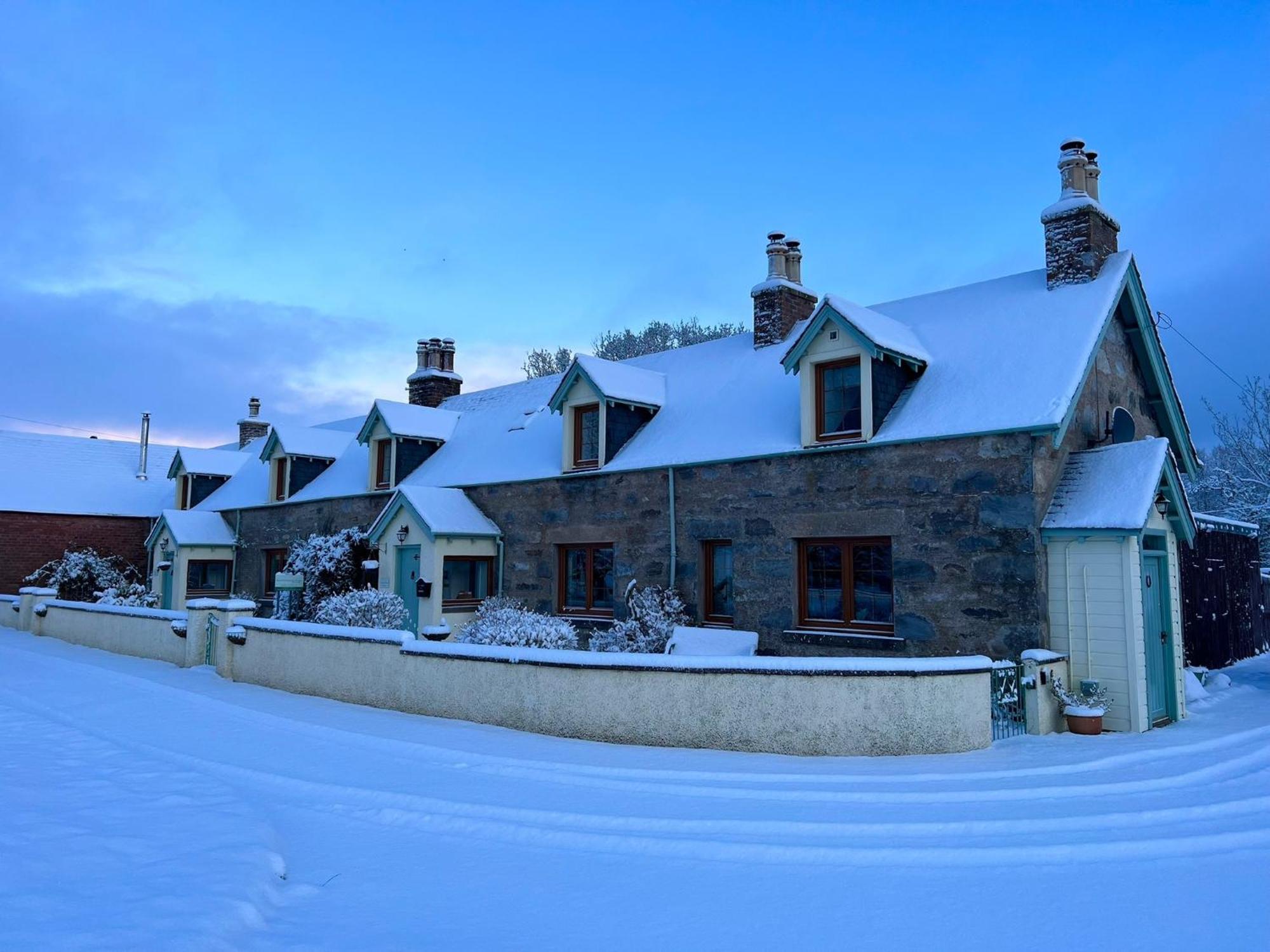 Rosemount Cottage Two - Highland Cottage Garve Dış mekan fotoğraf